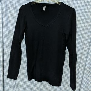 Bella Long Sleeve V neck top
